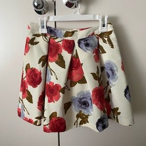 Floral ❤️🤍🌹 Flare Miniskirt 💙